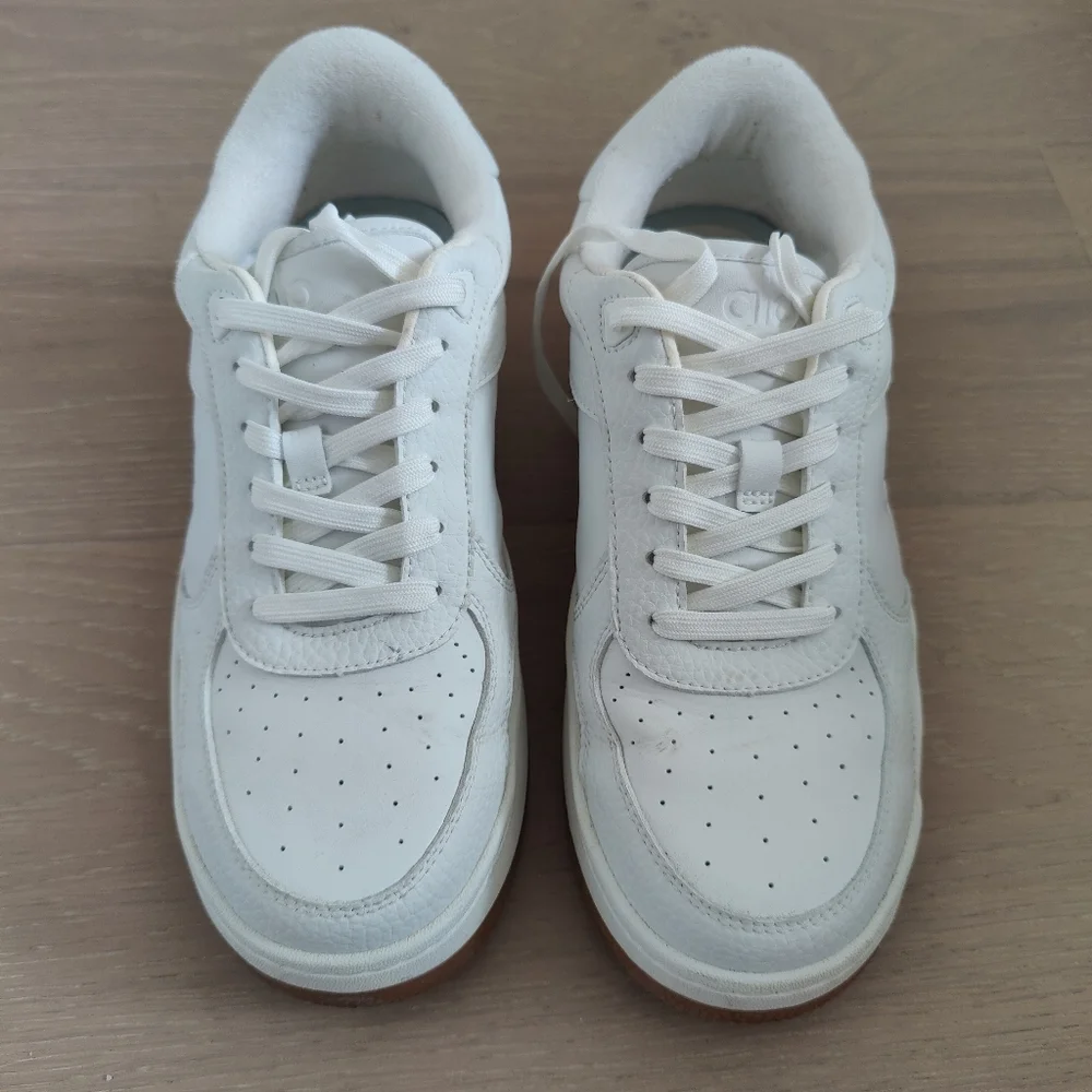 ALO Recovery Mode Sneaker - Picture 2 of 12